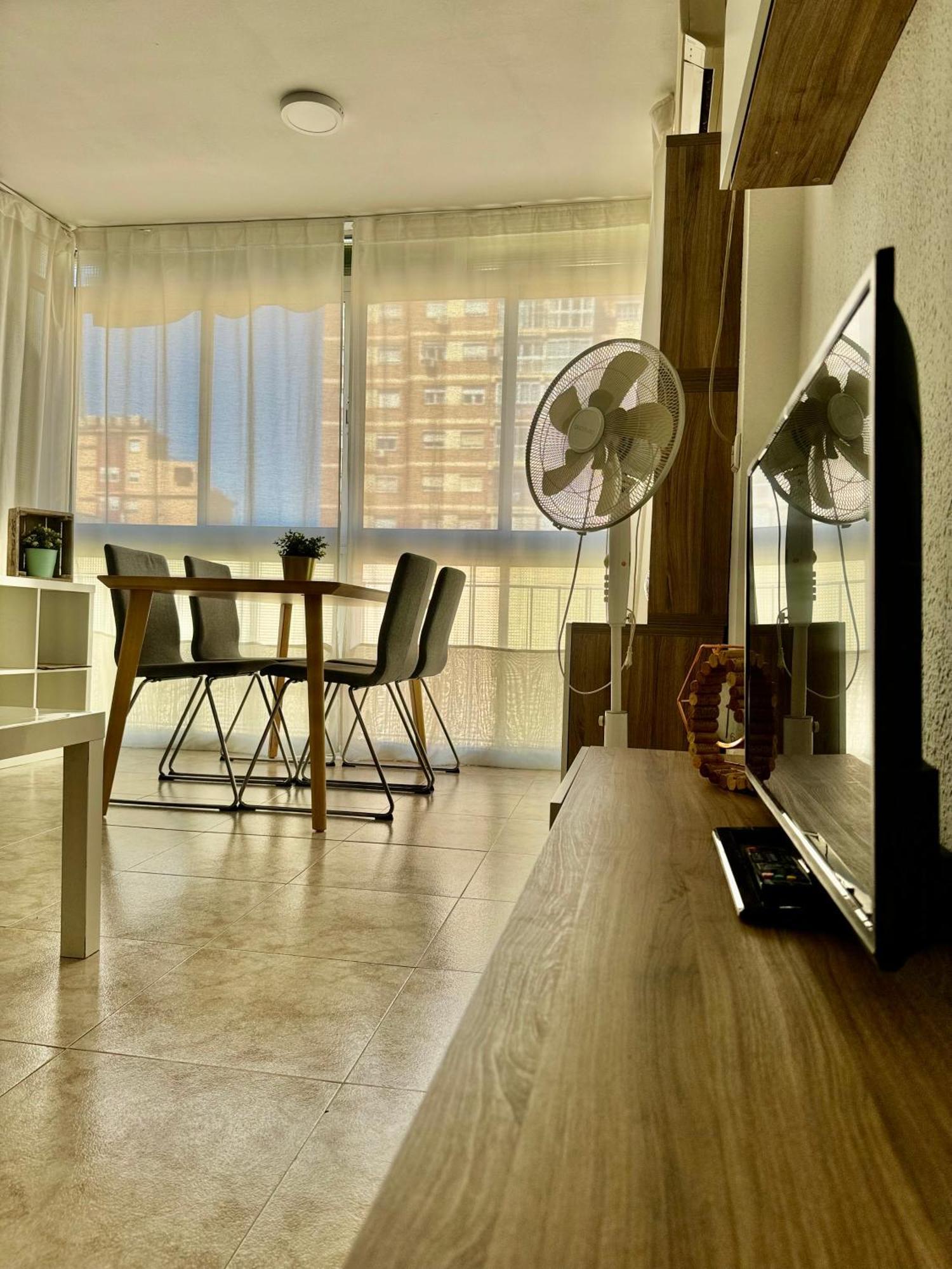 Acogedor Apartamento En マラガ エクステリア 写真