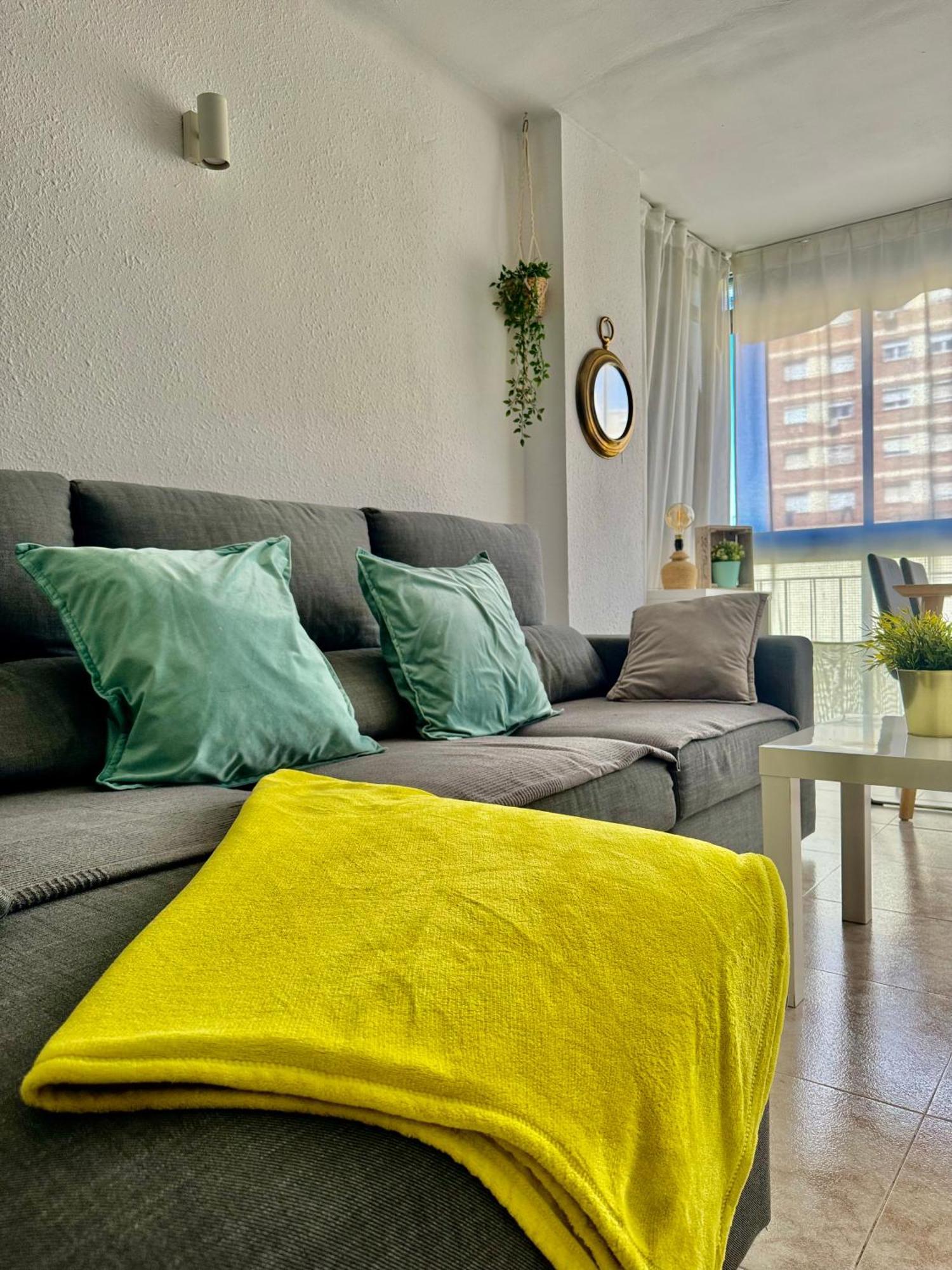 Acogedor Apartamento En マラガ エクステリア 写真