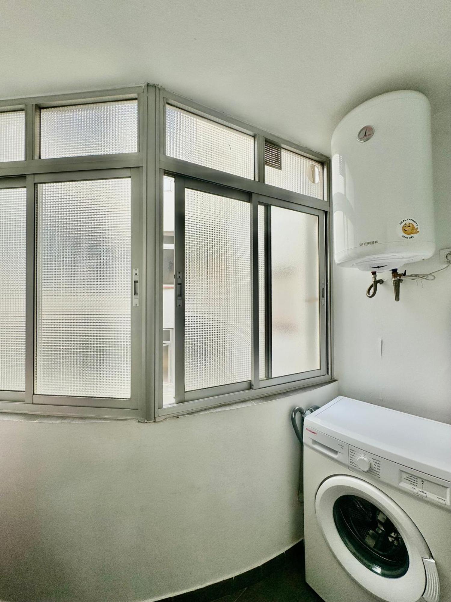 Acogedor Apartamento En マラガ エクステリア 写真